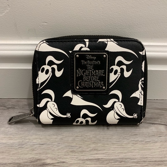 loungefly zero wallet